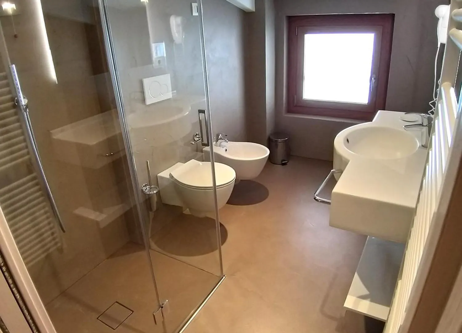 Hotel Bernina Livigno 3*,  Italy