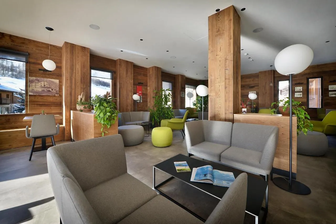 Hotel Bernina Livigno 3*,